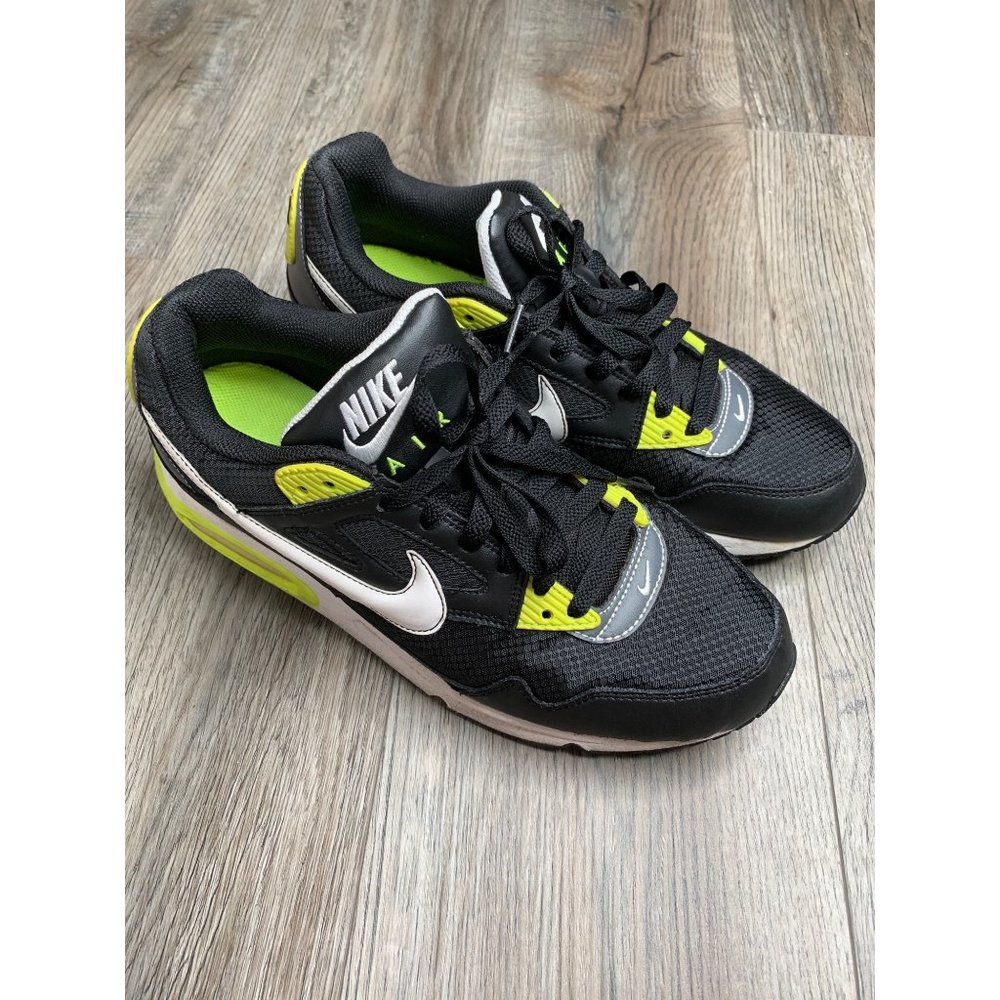 Men’s size 9.5 Nike Air Max